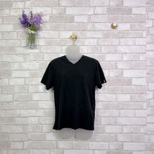 Levi’s Black V-Neck Basic Cotton T-Shirt